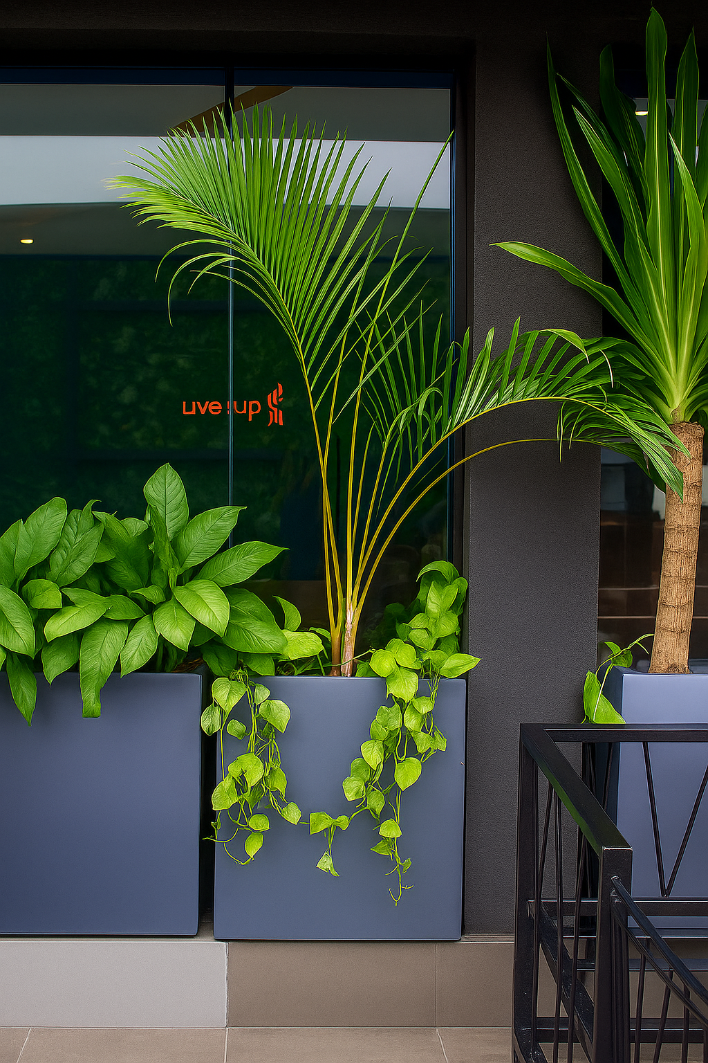 40x30cm Cube Planter ā Minimalist Fiberglass Pot for Modern Spaces