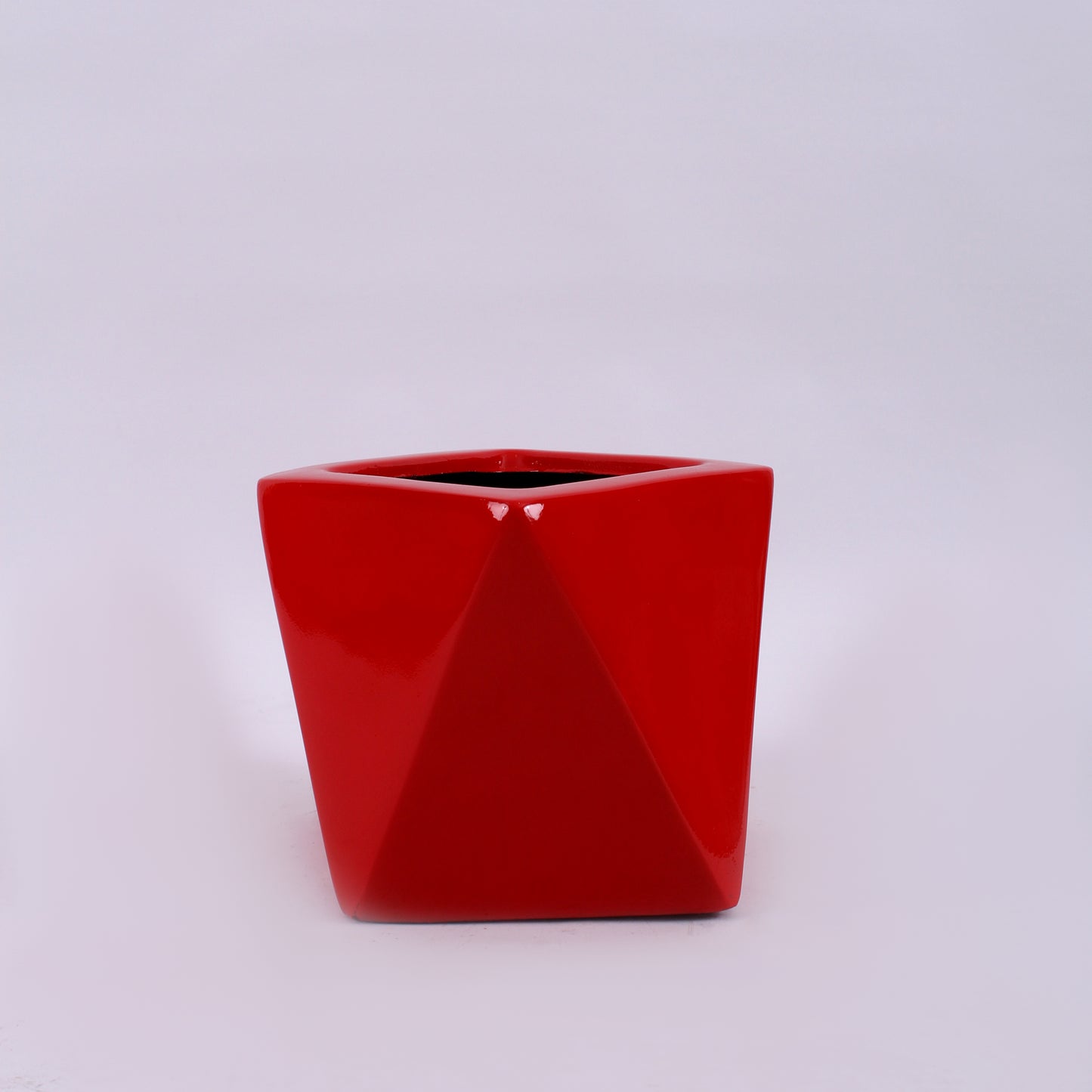 Hexagon Planter ā Modern Fiberglass Pot with Geometric Design
