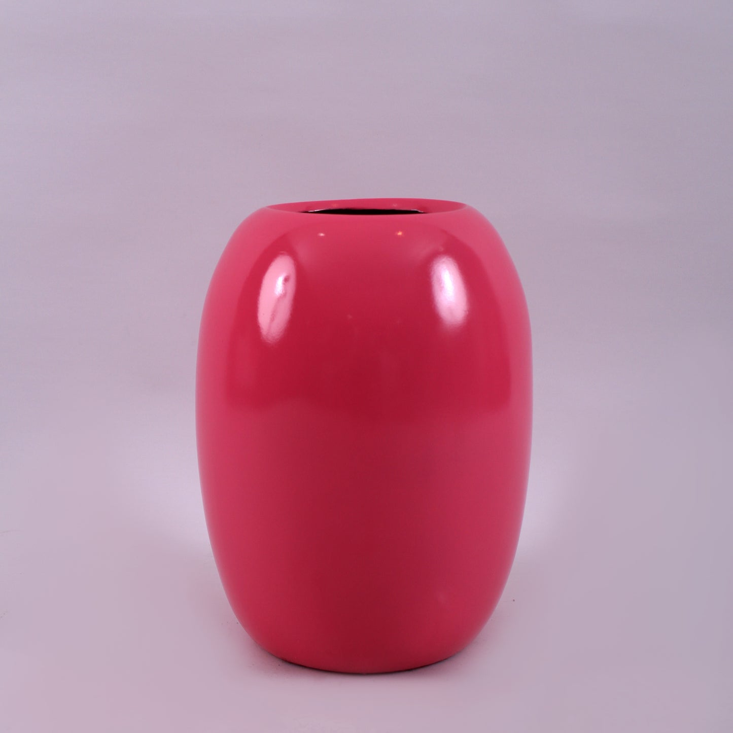 Coconut Pot Big ā Decorative Fiberglass Planter for Indoor & Outdoor Spaces