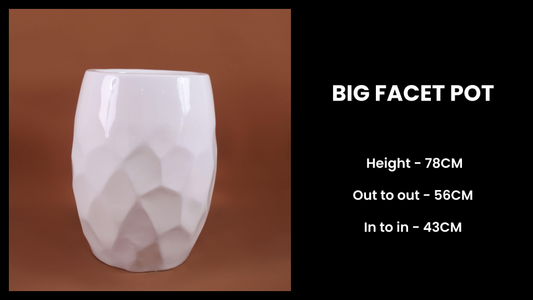 Big Facet Planter – Geometric Fiberglass Pot for Bold Indoor & Outdoor Decor